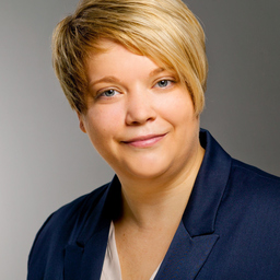 Dr. Nadine Lehmann