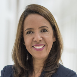 Vânia de Souza-Kloppenburg