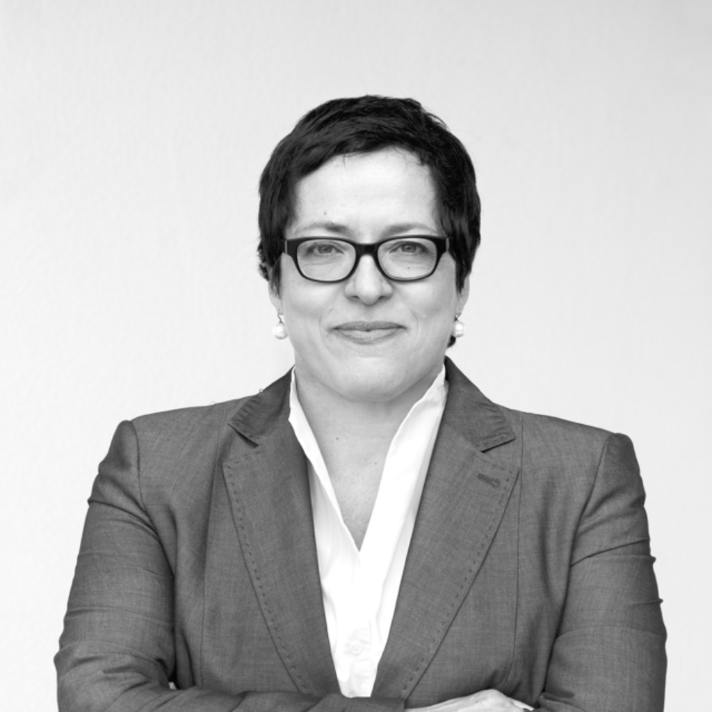 susanne-lutz-associate-director-accenture-xing