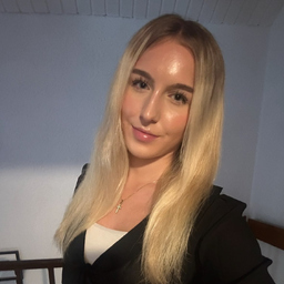 Elina Scholer