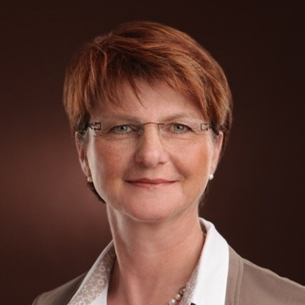 Margit Mosler Fachreferentin Impfstoffe Sanofi Pasteur XING