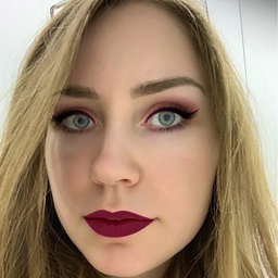 Anna Ushakova