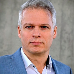 Dr. Stefan Kuhn