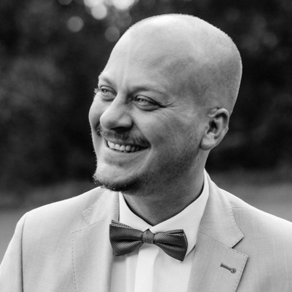 Matias Wellmann Creative Director Art Freelance XING