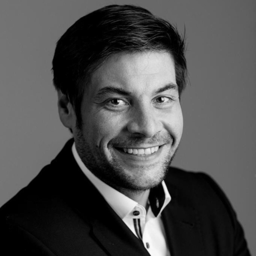 Thomas Simon Chief Executive Officer CEO Paragon Customer thomas-simon-chief-executive-officer-ceo-paragon-customer