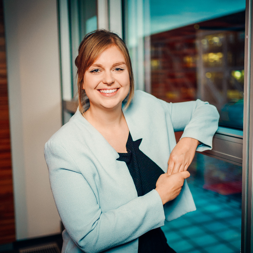 Sabrina Uhlen Recruiting Managerin Fachkr fte Deutsche Bahn XING sabrina-uhlen-recruiting-managerin-fachkr-fte-deutsche-bahn-xing