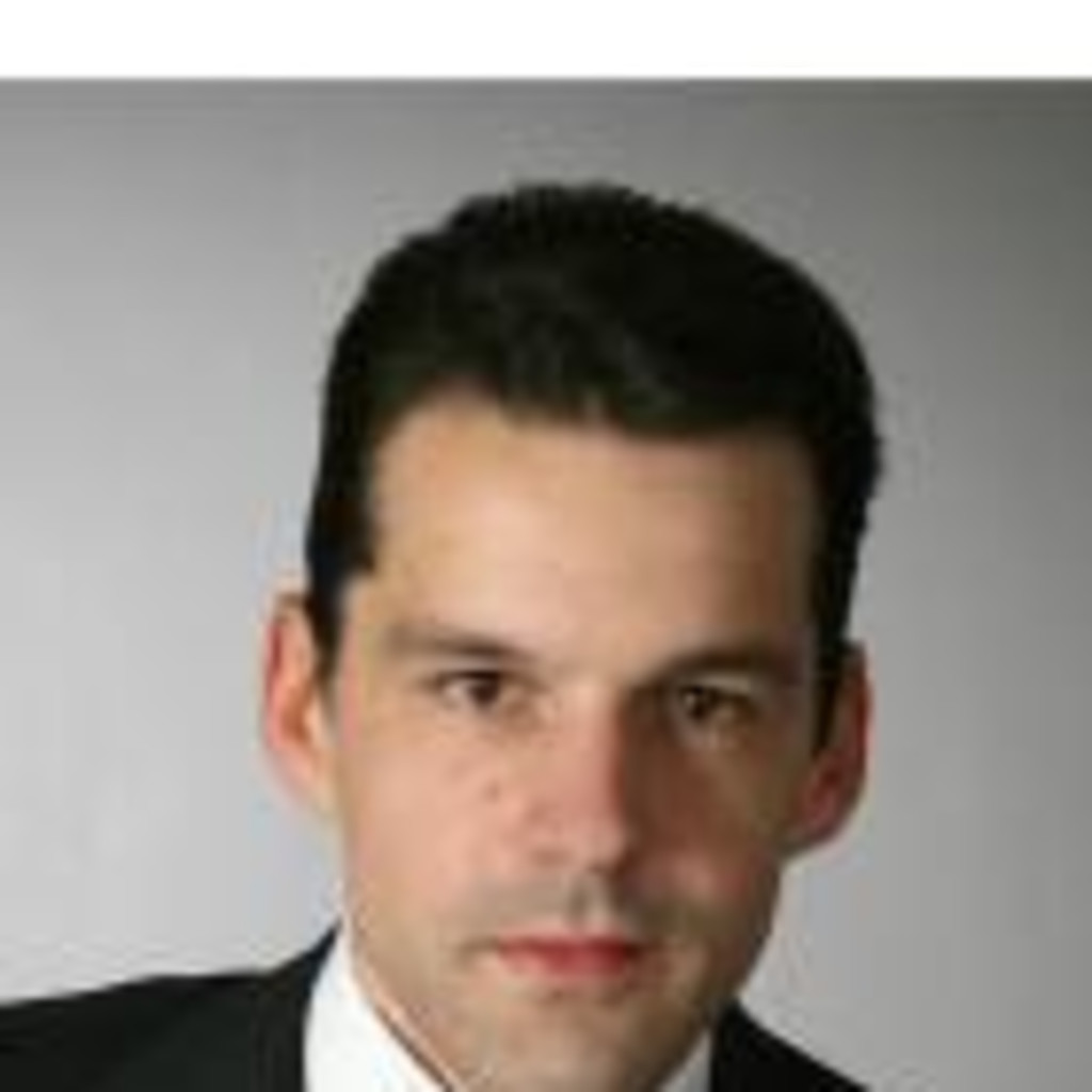 Hendrik Mätzig Spezialist & Governance Deutsche