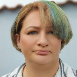 Karin Tomsicek