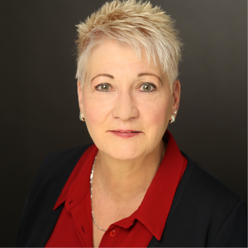 Dr. Inke W. Schumacher Geschäftsstellenleiterin Bundesverband ESUG