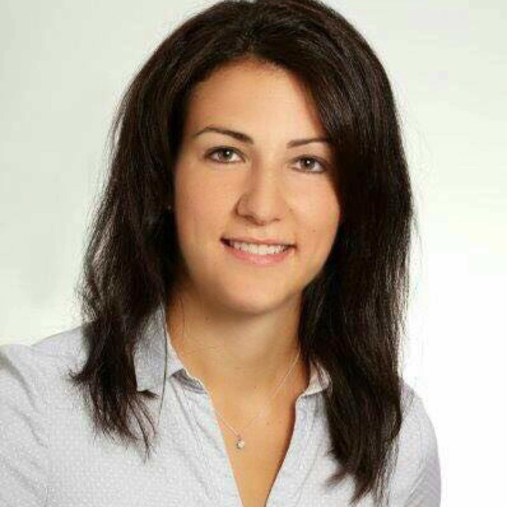 Melanie Hahn Sachbearbeiterin Auftragsmanagement Auer Gruppe GmbH