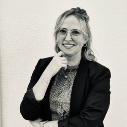 Anja Titze