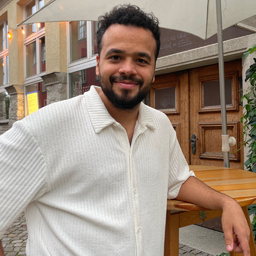 Tai Tamino Curvello