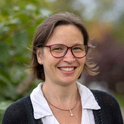 Dr. Carola Nisch