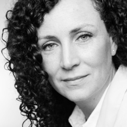 Emöke Bauer