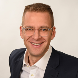 Dr. Stefan Karenfort