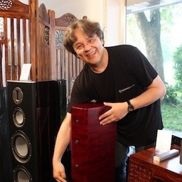 Toni Übler