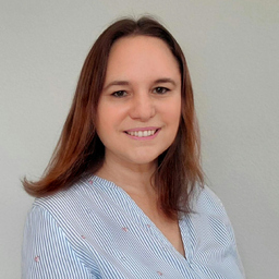 Nadine Wolff