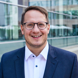 Dr. Hannes Burkhardt