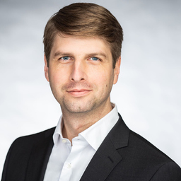 Dr. Patrick Helmecke