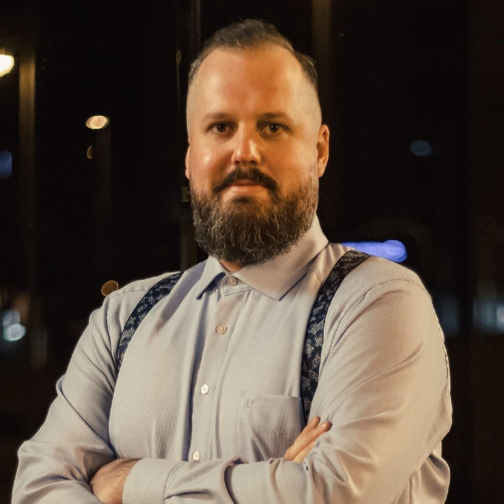 Artur Rupp Geschäftsführer Cureba XING