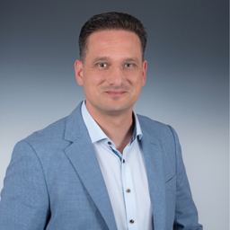 Tobias Schneider
