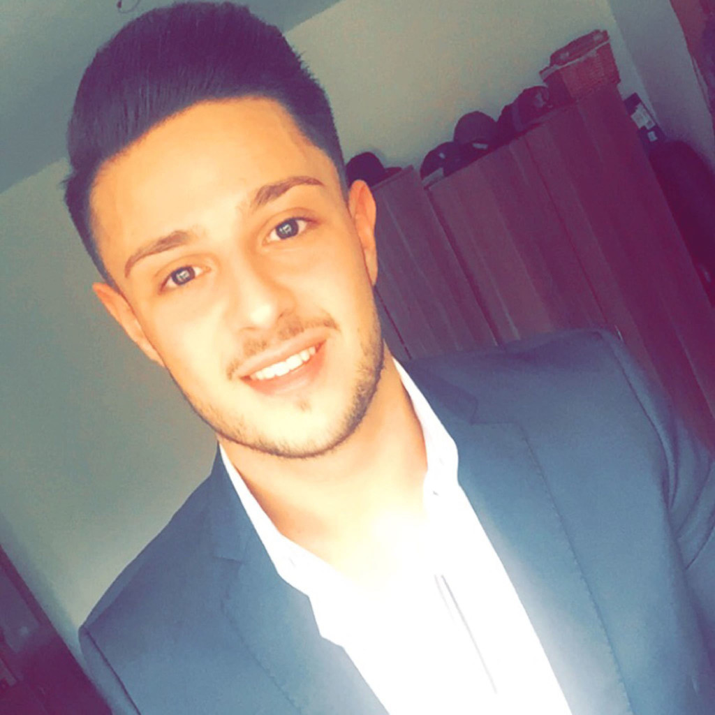 Berkay Sakalli Head of University Advertisement (Außendienst