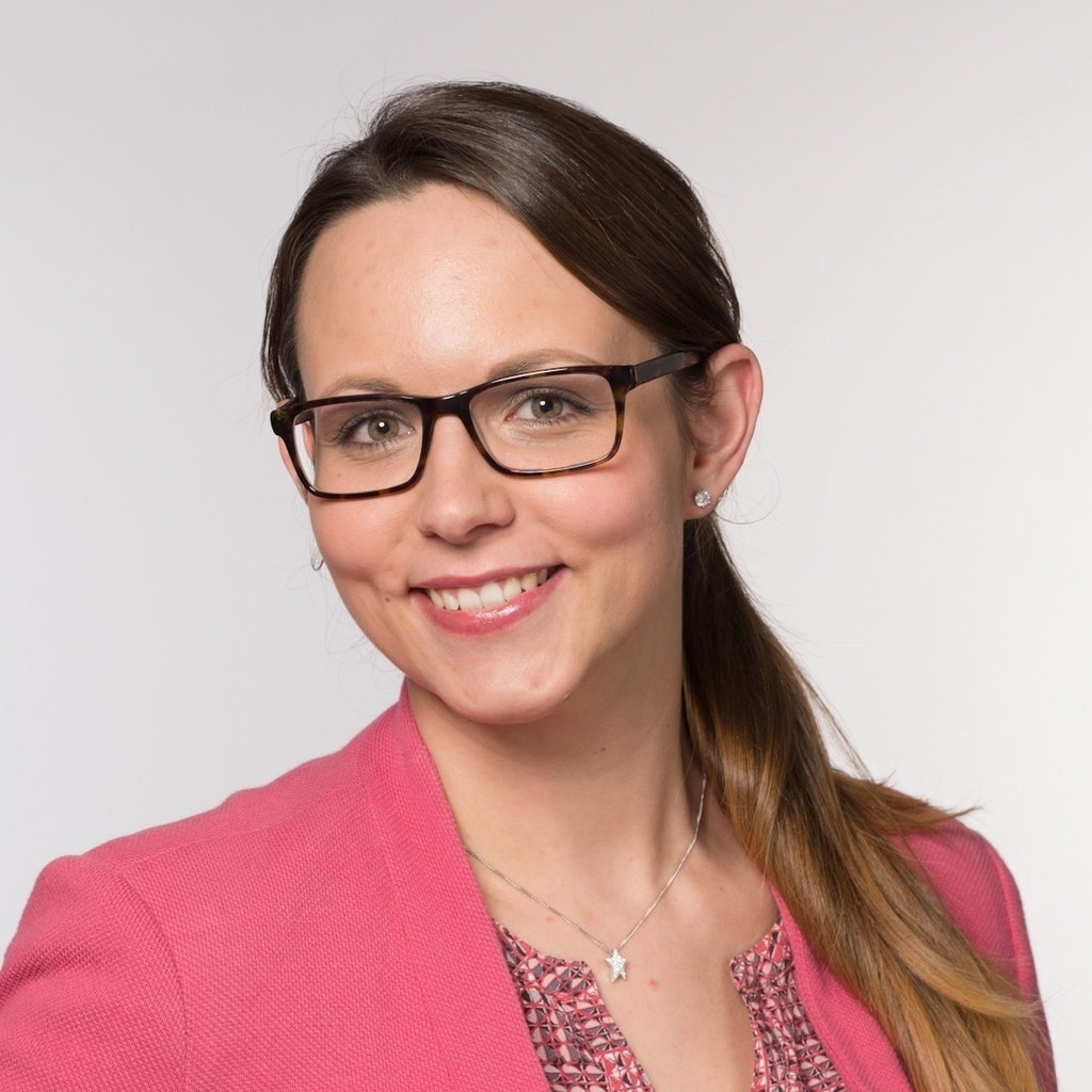 Fanny Münch (geb. Hickisch) Account Director / Client Lead Edelman