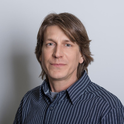 Ralf Bauer