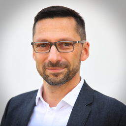 Dr. Steffen Uhlig