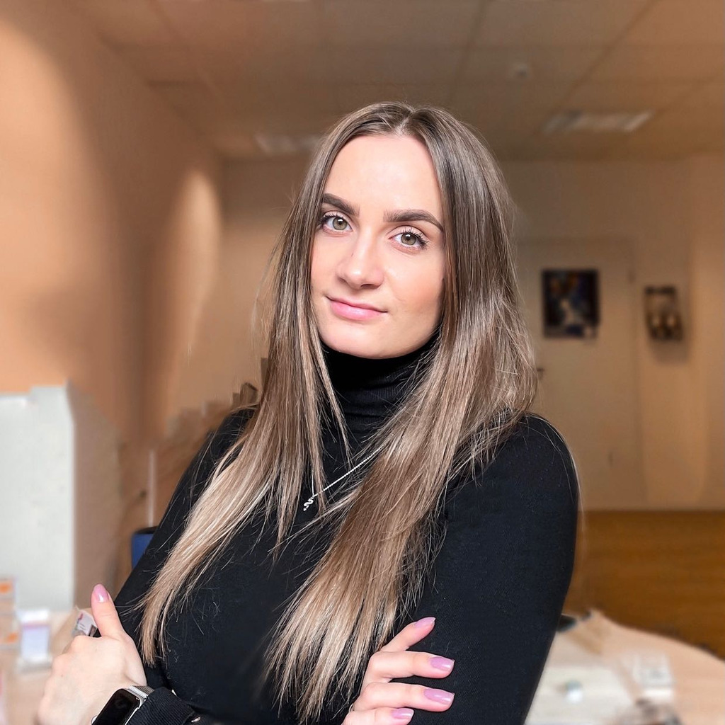 diana-pechenkina-management-consulting-analyst-accenture-xing