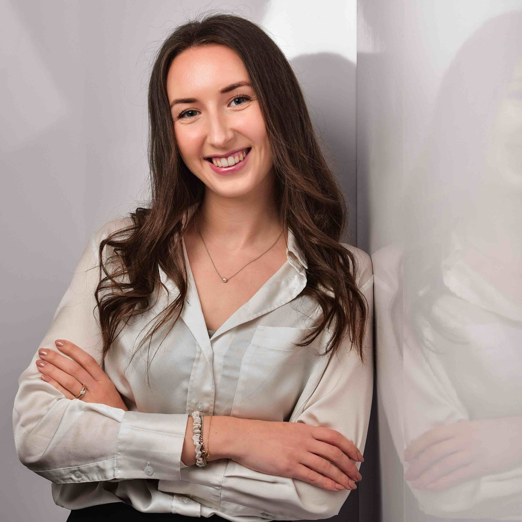 miriam-klatschek-sourcing-recruiter-randstad-sourceright-xing