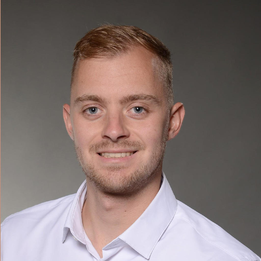 Christoph Diederichs International Management IUBH XING