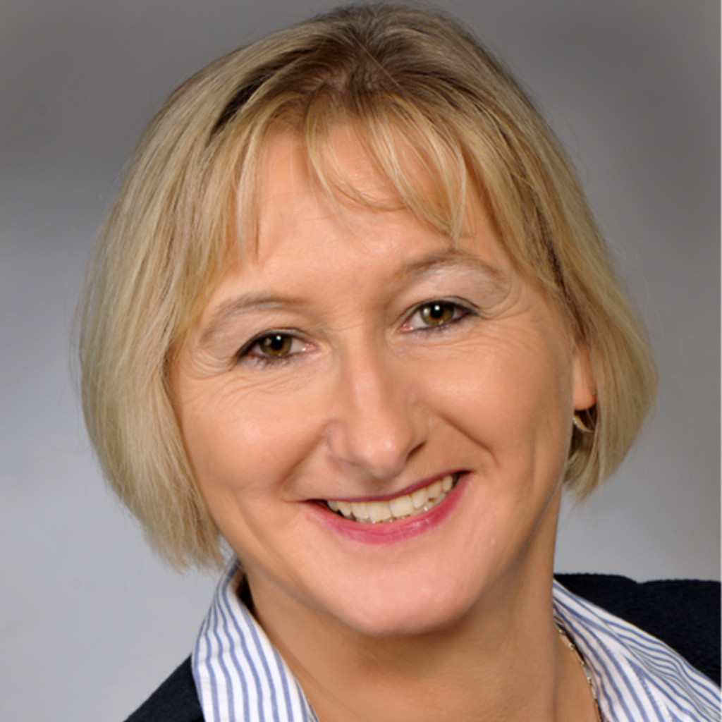Social Media Profilbild Sonja Perrone Oestrich-Winkel