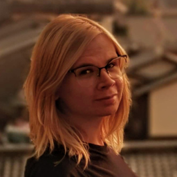 Szofi Török