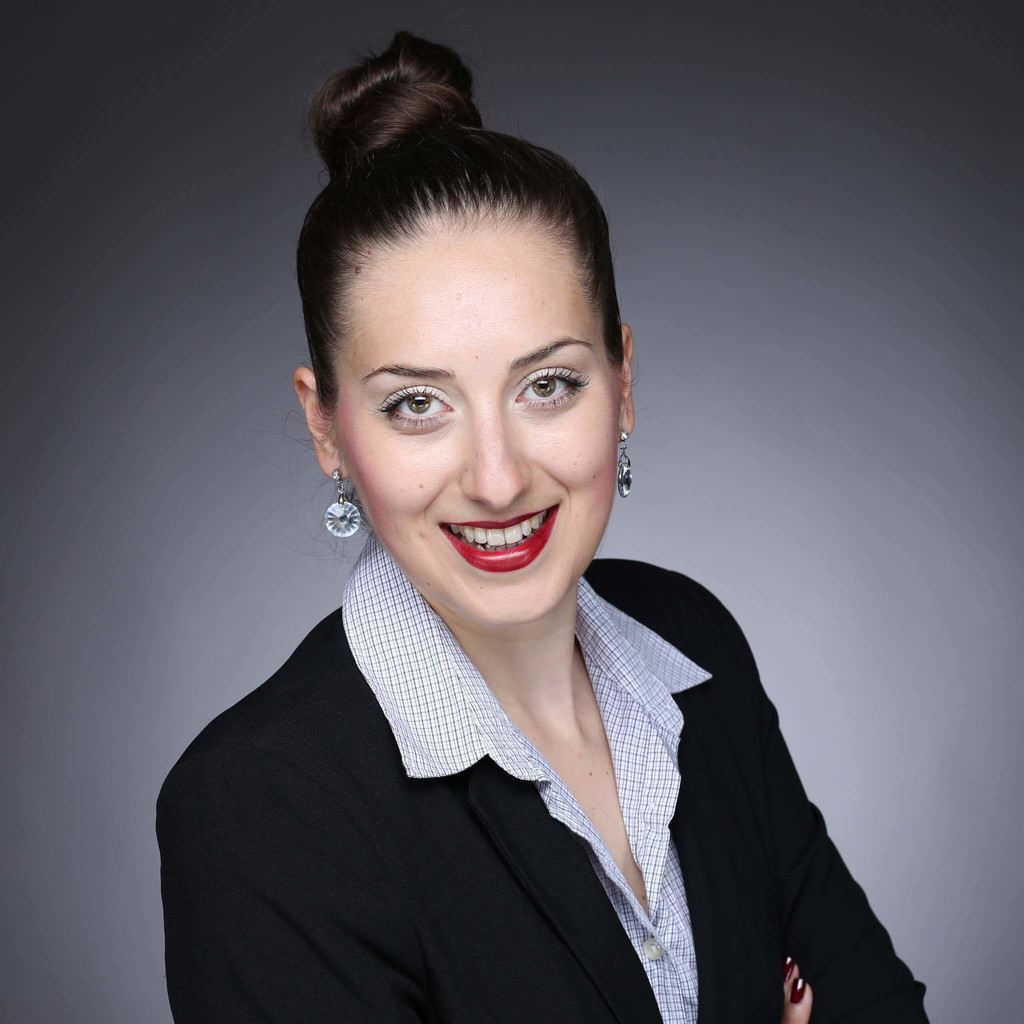 Marija Blazevic System Manager IU Internationale Hochschule XING