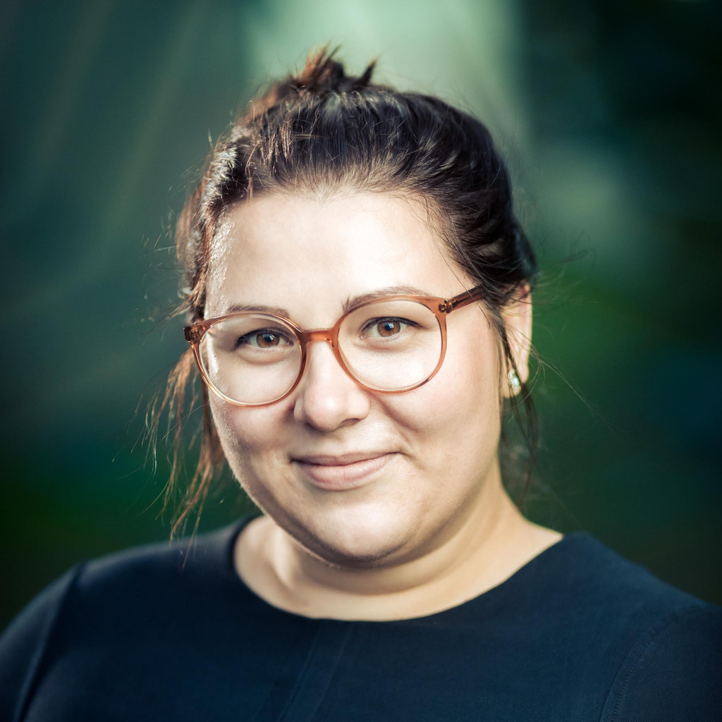 Mag. Alexandra Ploy Corporate Communications Managerin ÖSB Gruppe