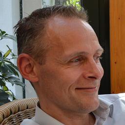 Dr. Björn König