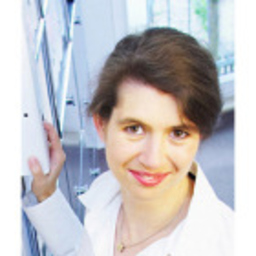 Dr. Nicole Giesen
