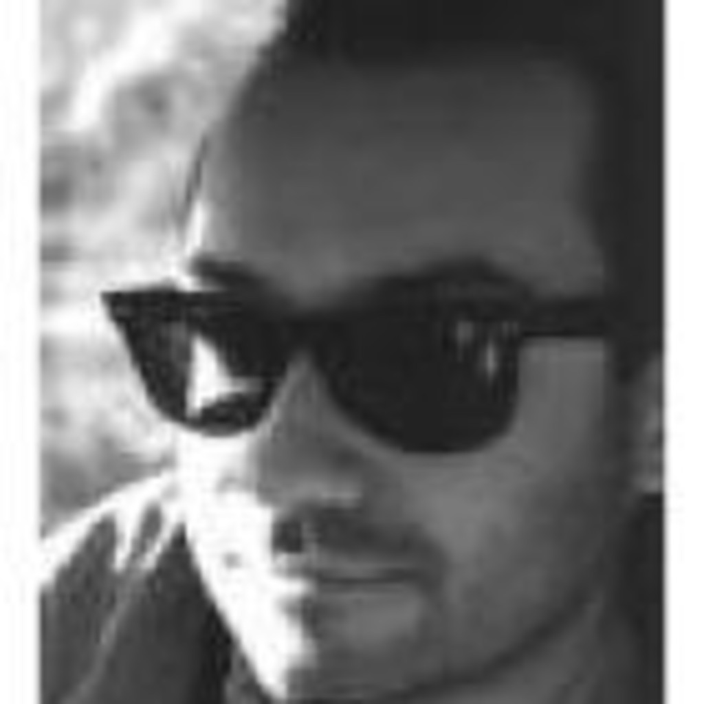 Luca Vanzella Community and human interaction designer and manager