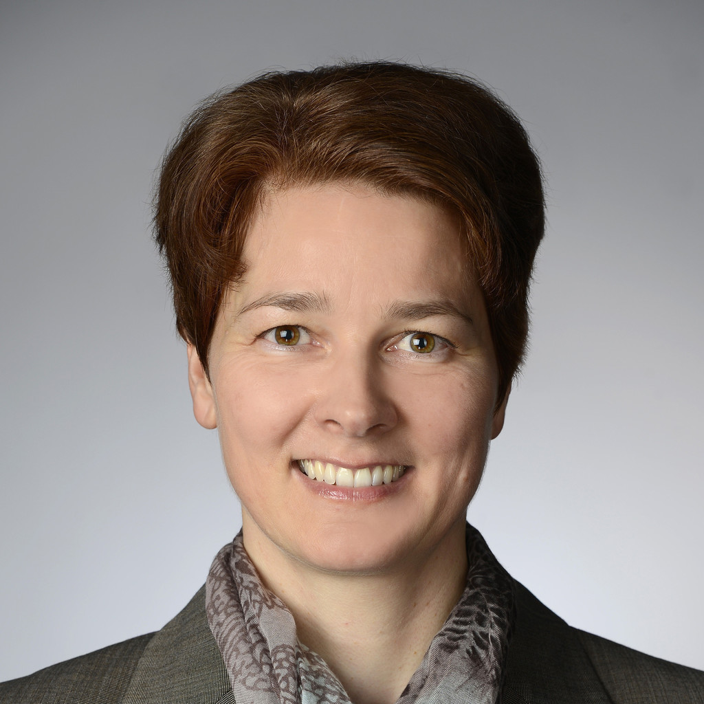Kerstin Dressel - Direktor - Ernst & Young Real Estate GmbH | XING