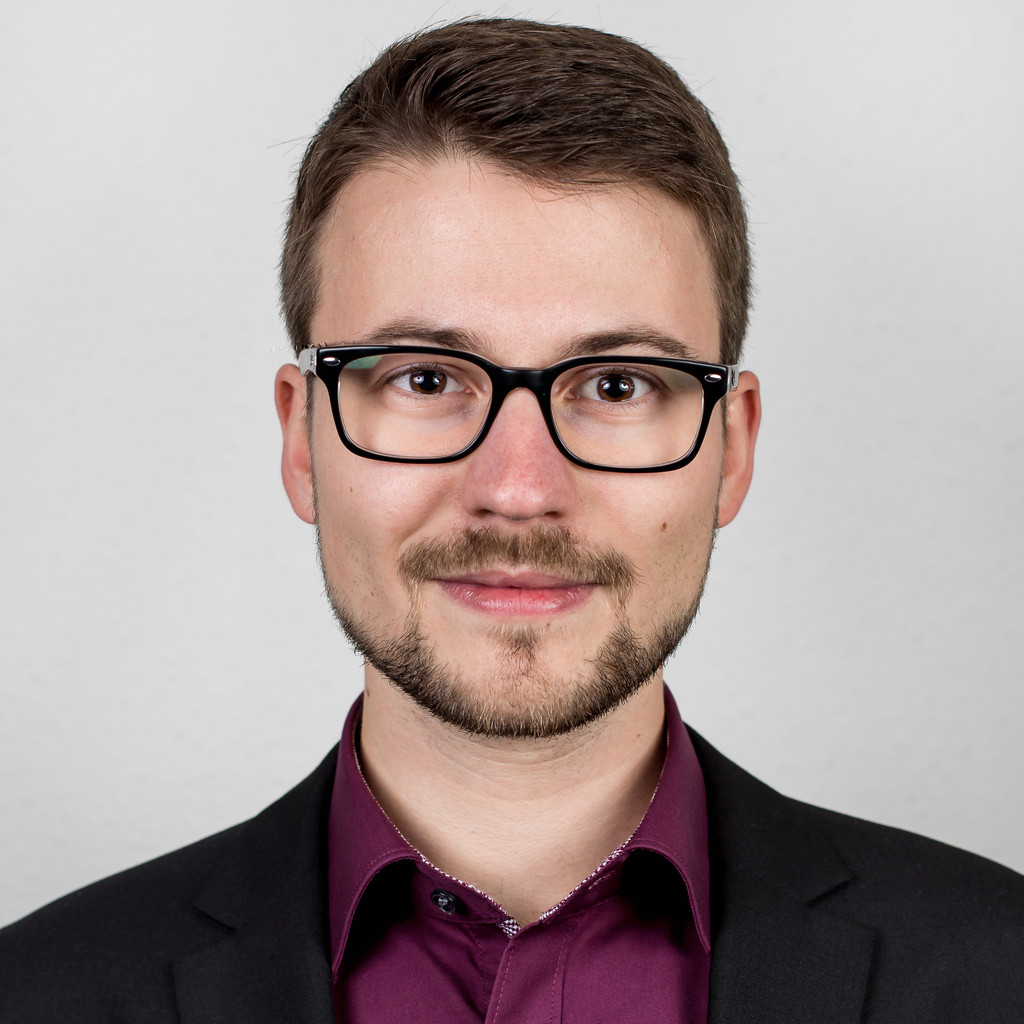 Marcel Ebert Presales Consultant Siemens Industry Software GmbH XING