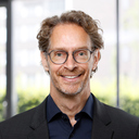 Dr. Andreas Roos