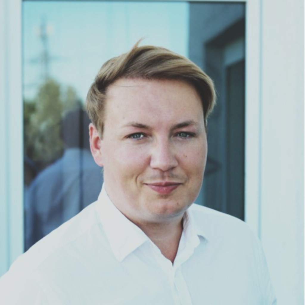 Daniel Schaefer CEO & Founder 210x XING