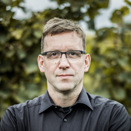 Dr. Martin Tesch