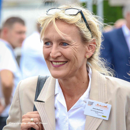 Anke Boehnert