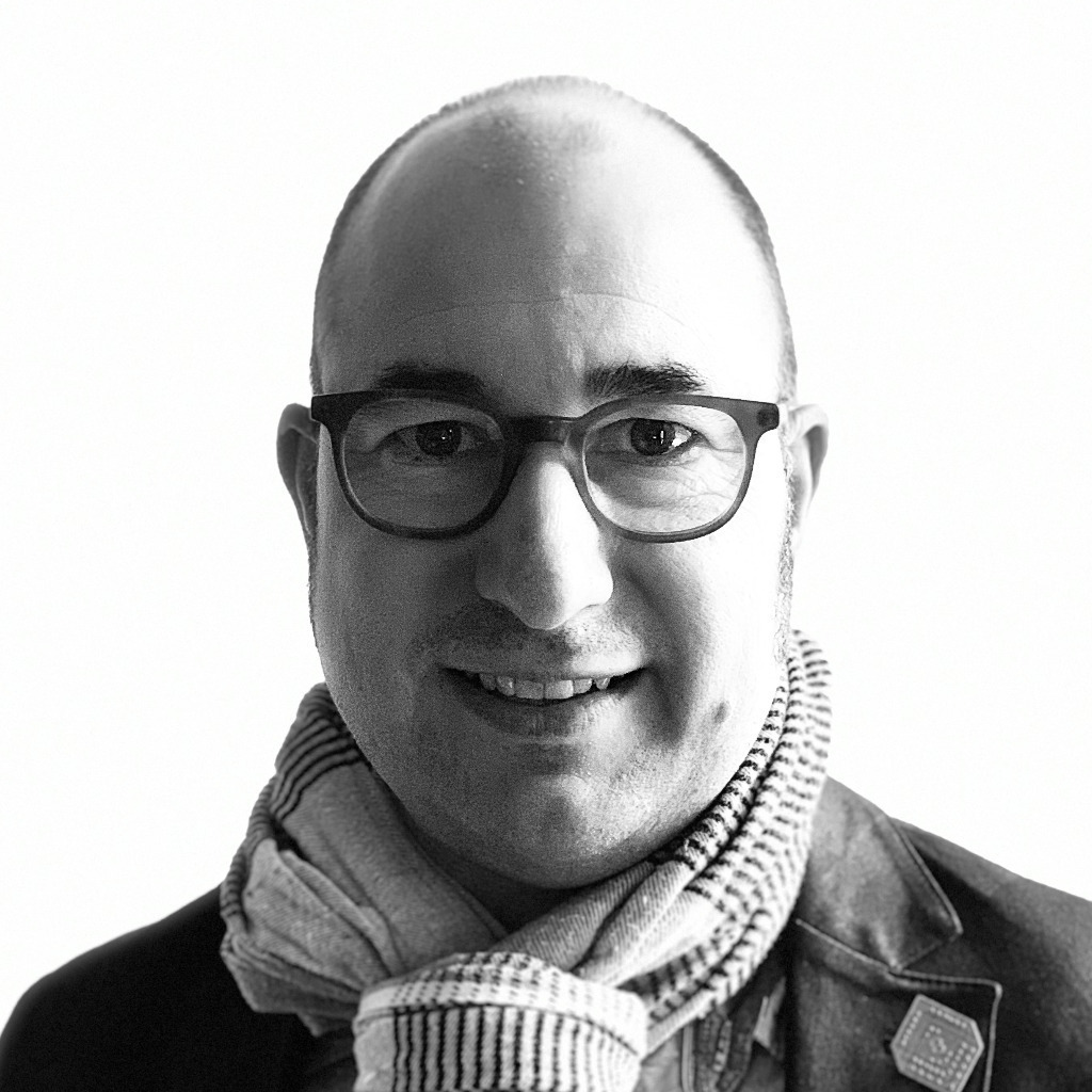 Dipl.Ing. Volker Wenzel Customer Success Manager PTC Parametric