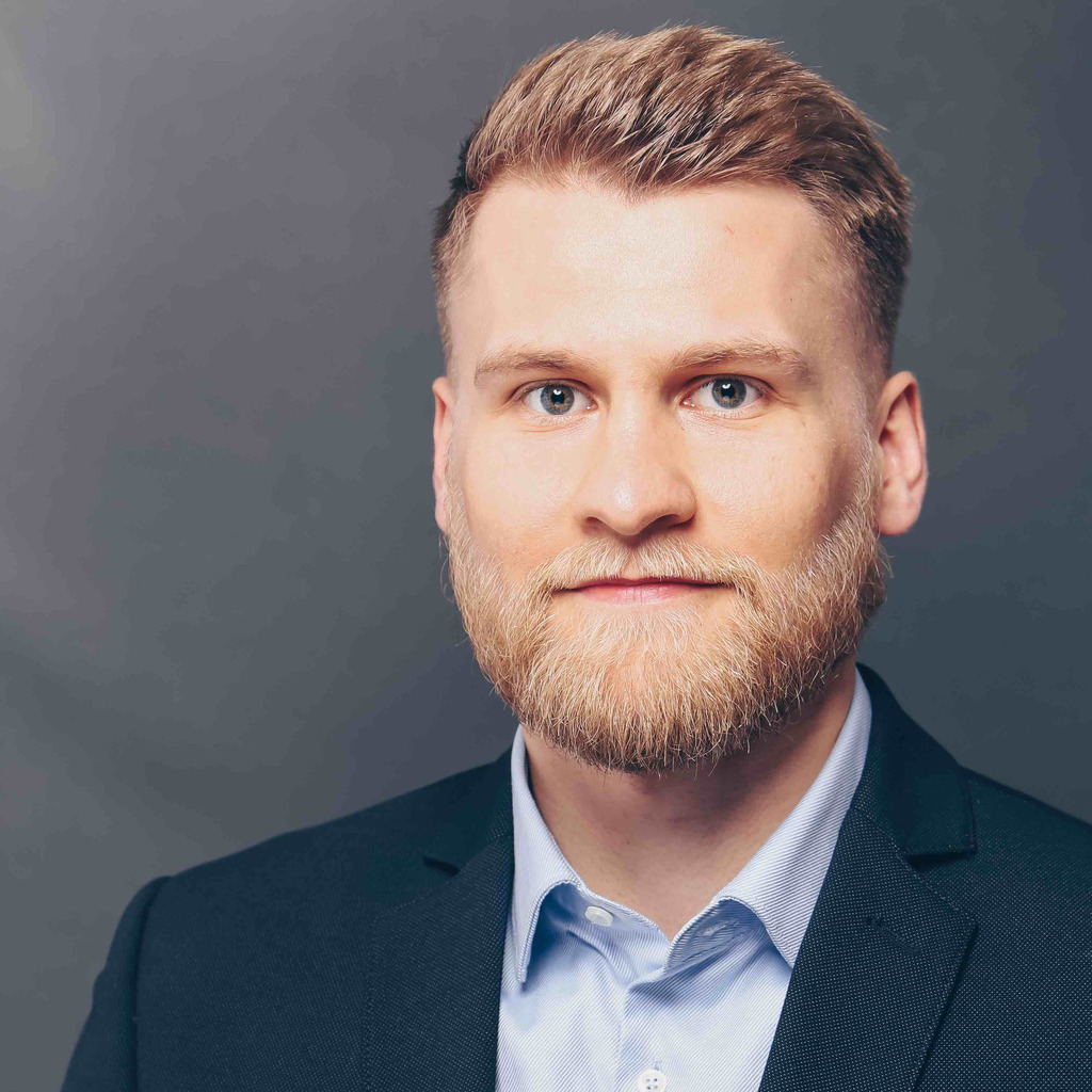 Florian Berger Prozessingenieur/ Gruppenleiter Fertigungstechnologie & Werkzeugbau Kugel
