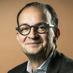 Mark Nikolaus Backé