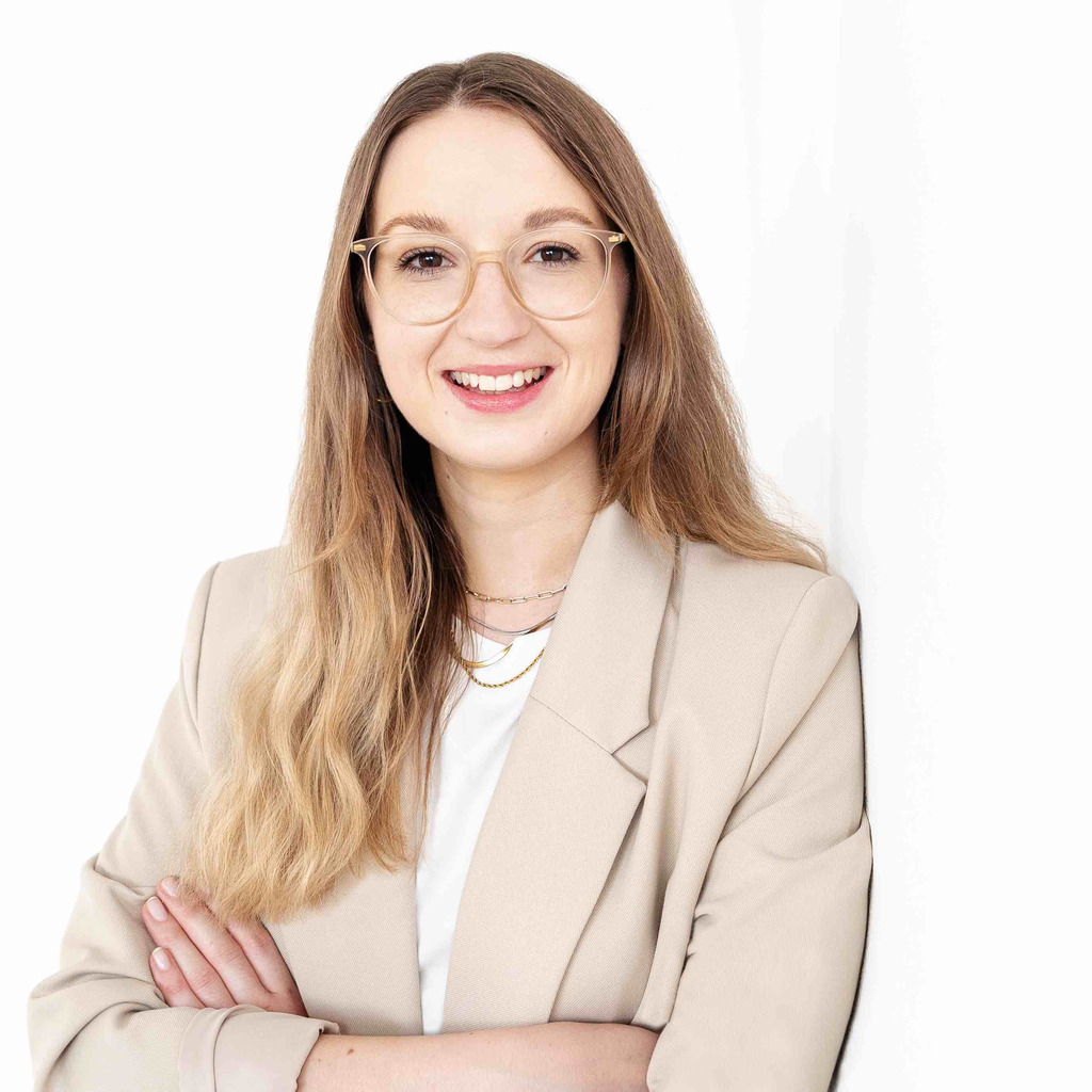 Xenia Selina Hausdoerfer Produktmanager Produktentwickler E