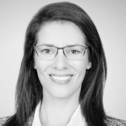 Laura Schwenker